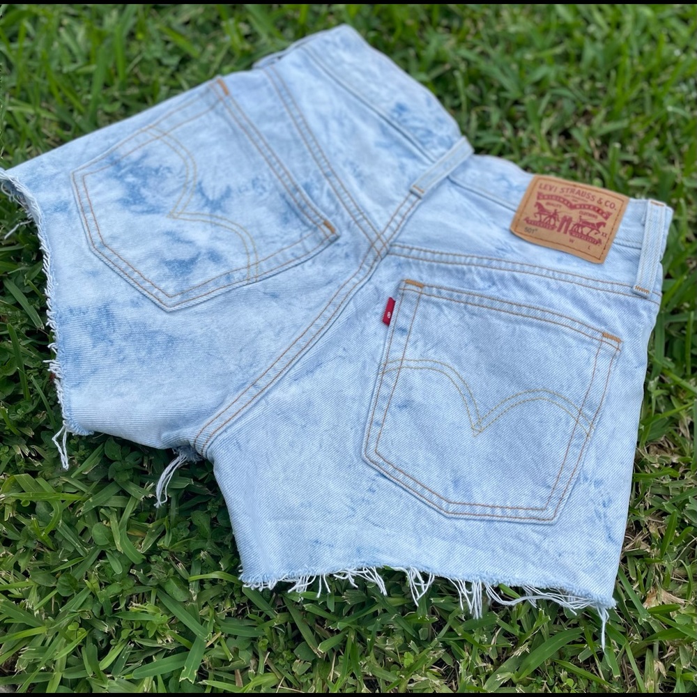 Levi’s 501 Distressed Shorts